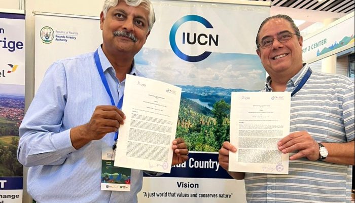L-R-Mr. Vivek Menon (Executive Director WTI) and Prof. Jon Paul Rodriguez (Chair IUCN-SSC) sign the MoU for the first ever regional Center for Species Survival in India