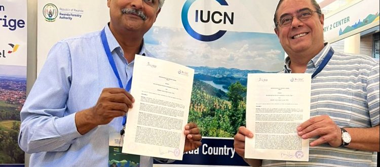 L-R-Mr. Vivek Menon (Executive Director WTI) and Prof. Jon Paul Rodriguez (Chair IUCN-SSC) sign the MoU for the first ever regional Center for Species Survival in India